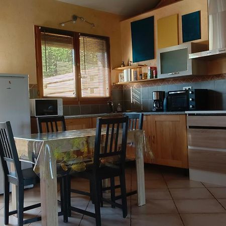 Chalet 2 Chambres En Savoie Pour 1 A 4 Personnes Gerbaix Exterior photo