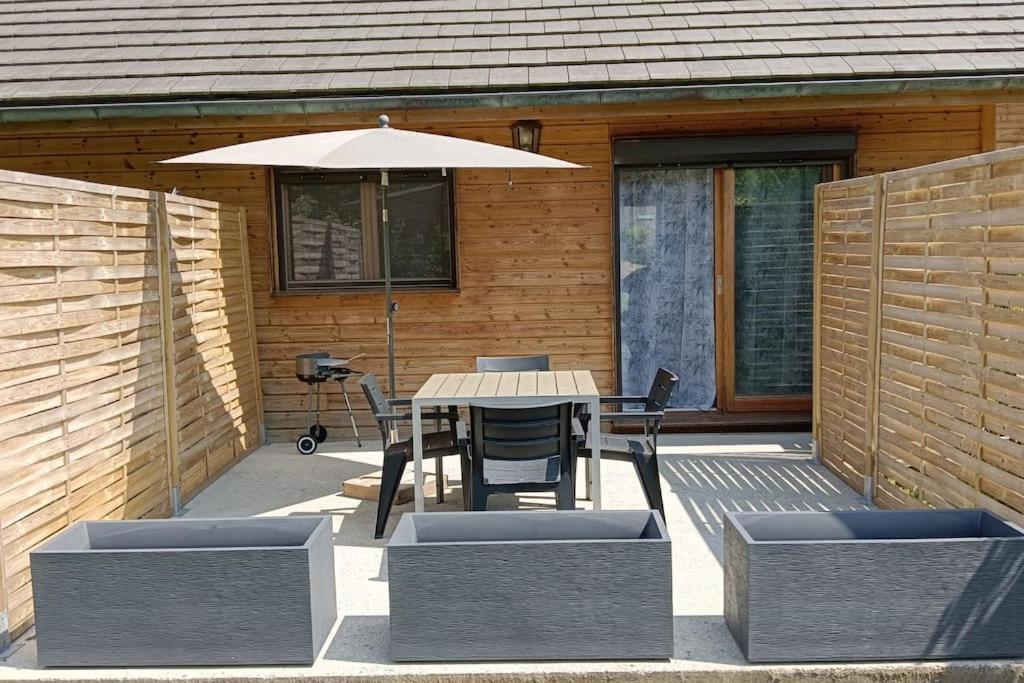 Chalet 2 Chambres En Savoie Pour 1 A 4 Personnes Gerbaix Exterior photo